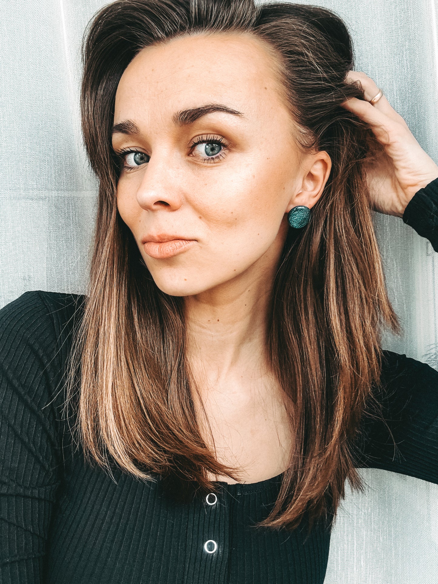 Prie ausies prigludę auskarai