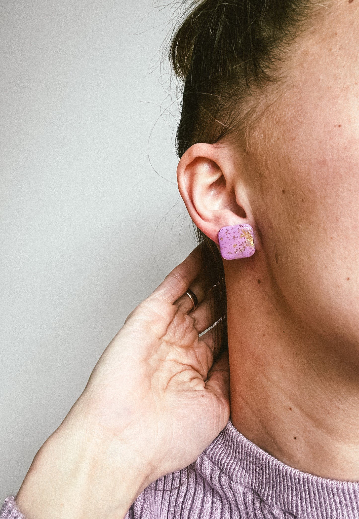 Prie ausies prigludę auskarai